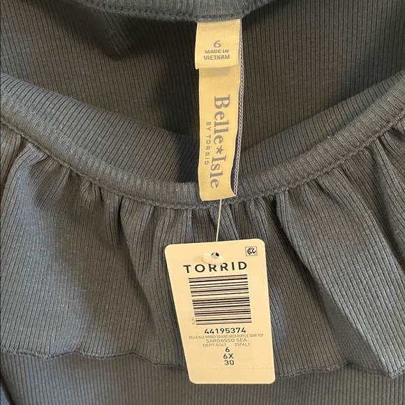 NWT Ruffled Square Neck Tank - Picture 3 of 4